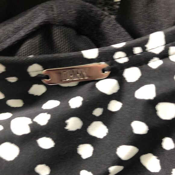 DKNY Fluttered Swimsuit Womens Black White Polka Dot Size 4 One Piece Ruffle - Picture 7 of 8